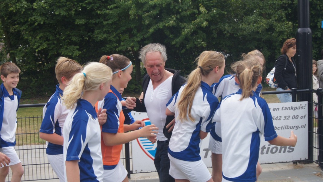 DSC01365 [1600x1200]-site.jpg